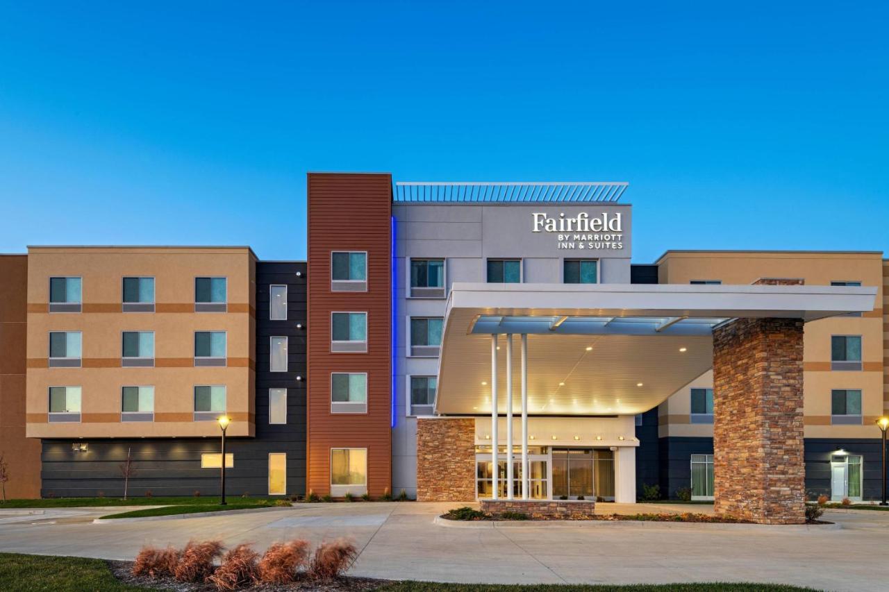 Fairfield Inn & Suites By Marriott Oskaloosa Exterior photo